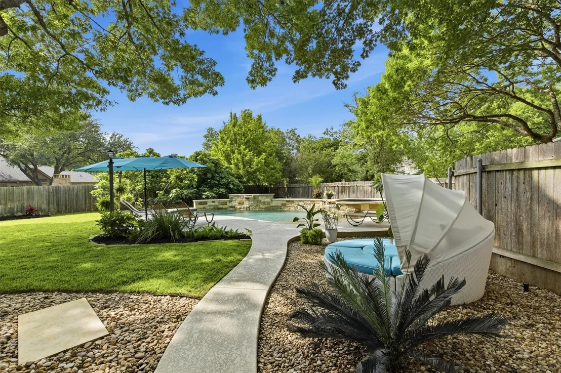 Photo of 9 Hillway DR