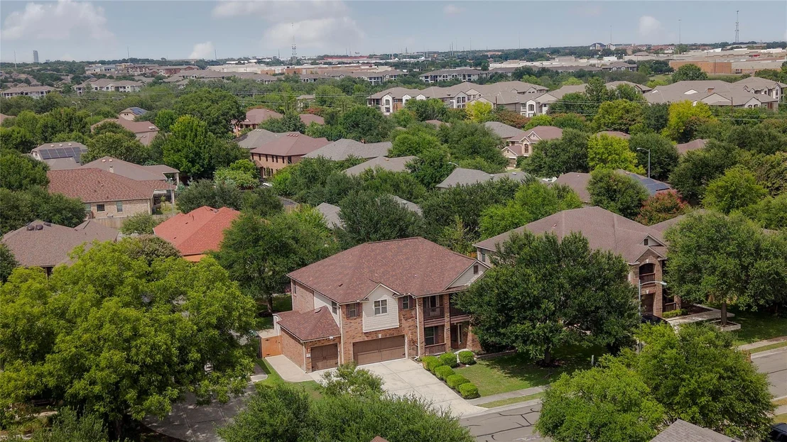 Photo of 212 Camperdown Elm DR