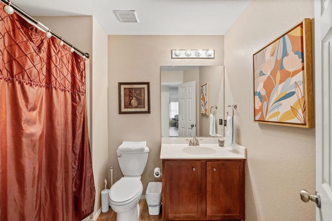 Photo of 2137 Pearson WAY