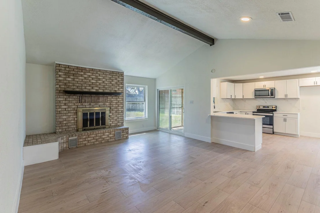 Photo of 3019 Summit DR