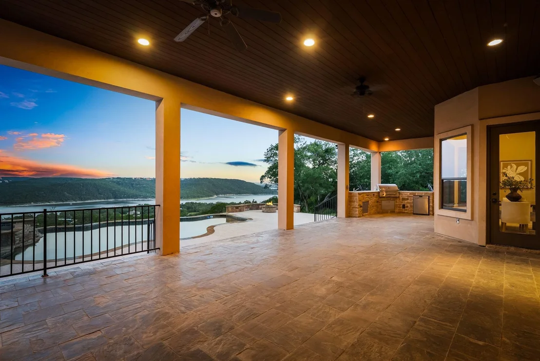 Photo of 8145 Lake Mountain LN