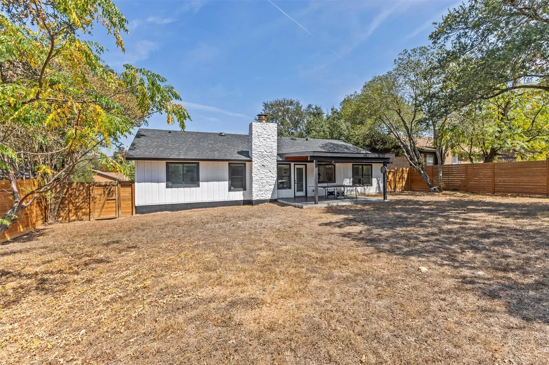 Photo of 3301 Western DR