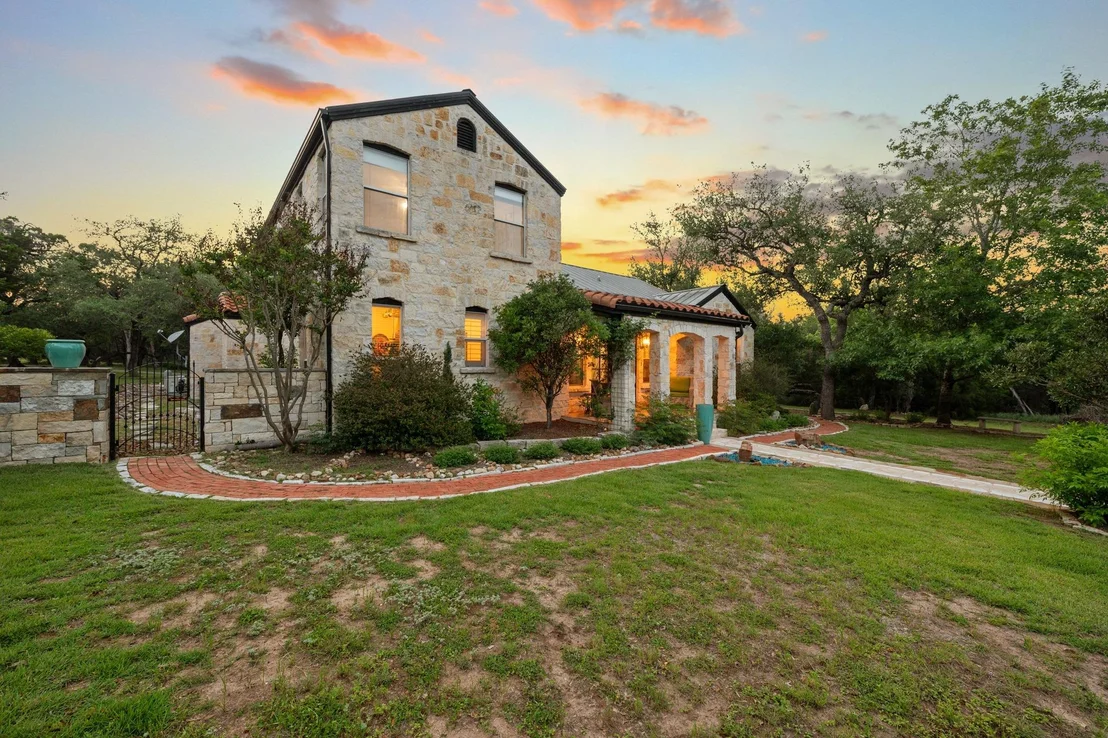 Photo of 10921 Long Branch DR
