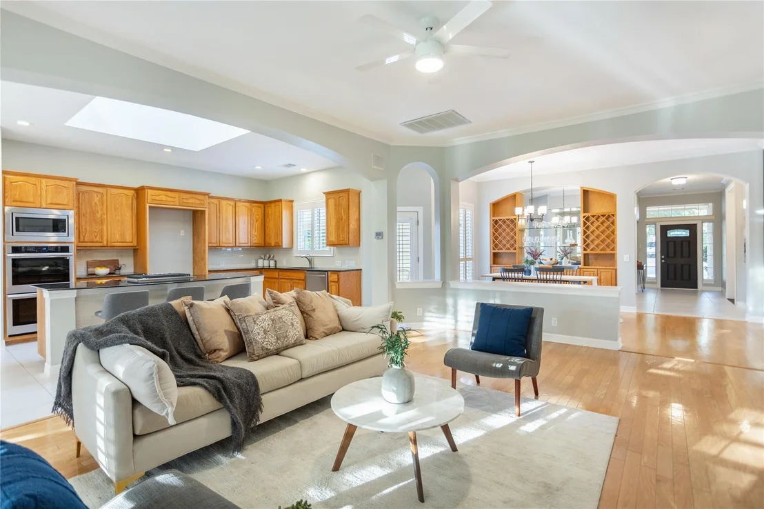 Photo of 10800 River Plantation DR