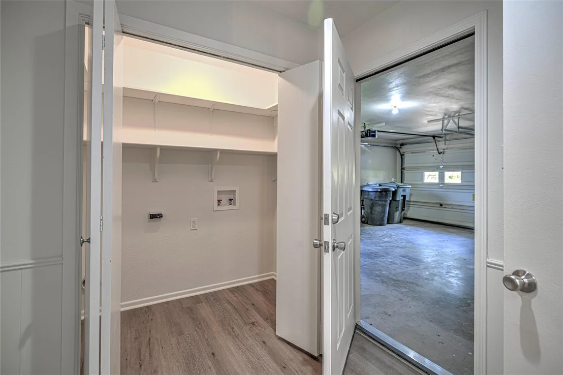 Photo of 3110 Hemlock BLVD