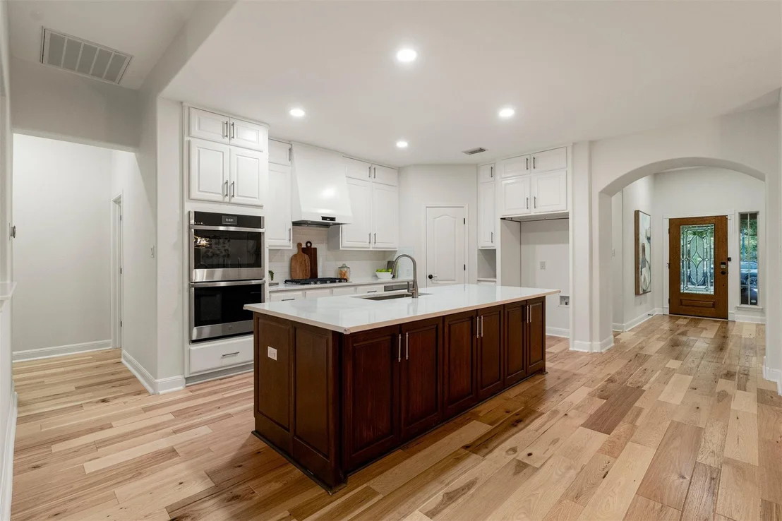 Photo of 7805 Crandall RD