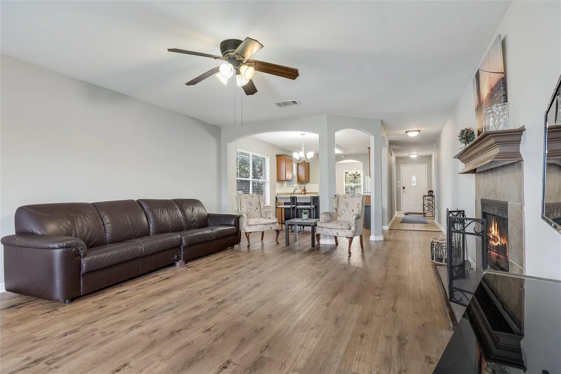 Photo of 3800 Hickox DR