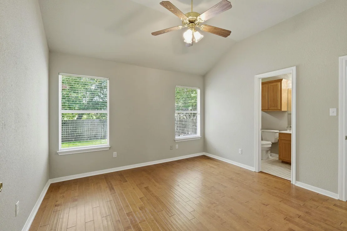 Photo of 3405 Crystal CIR