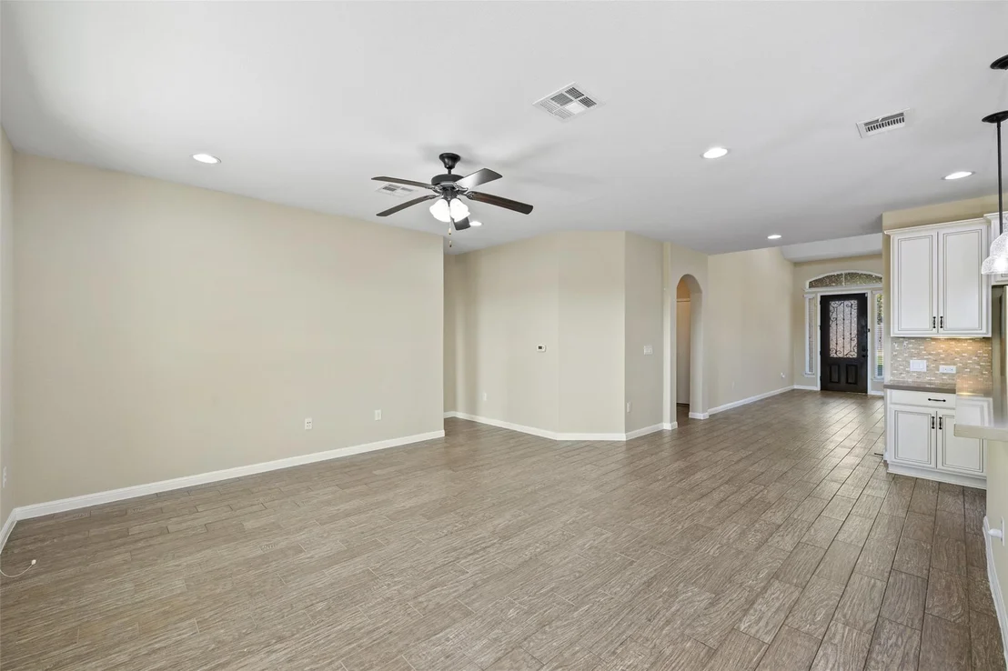Photo of 11512 Reading WAY