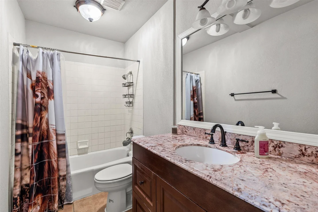 Photo of 404 Innwood DR