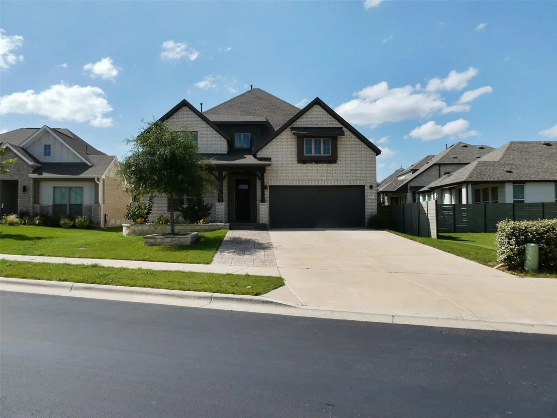 Photo of 1017 HIGHCREST