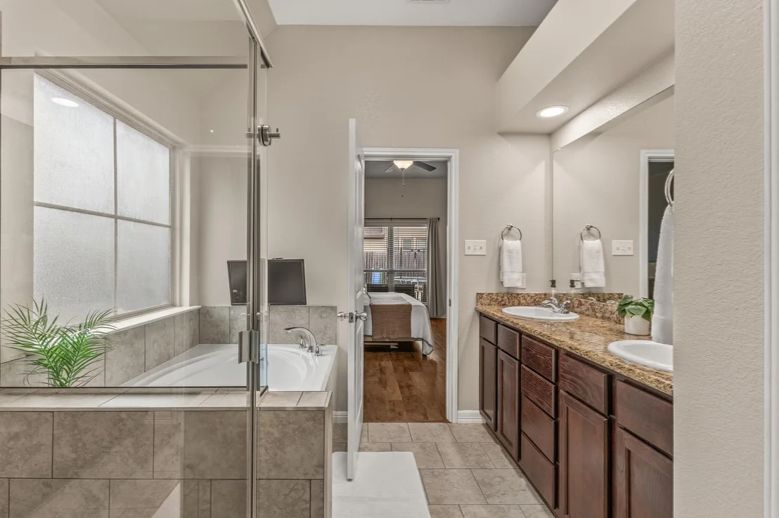 Photo of 3511 Castleton DR