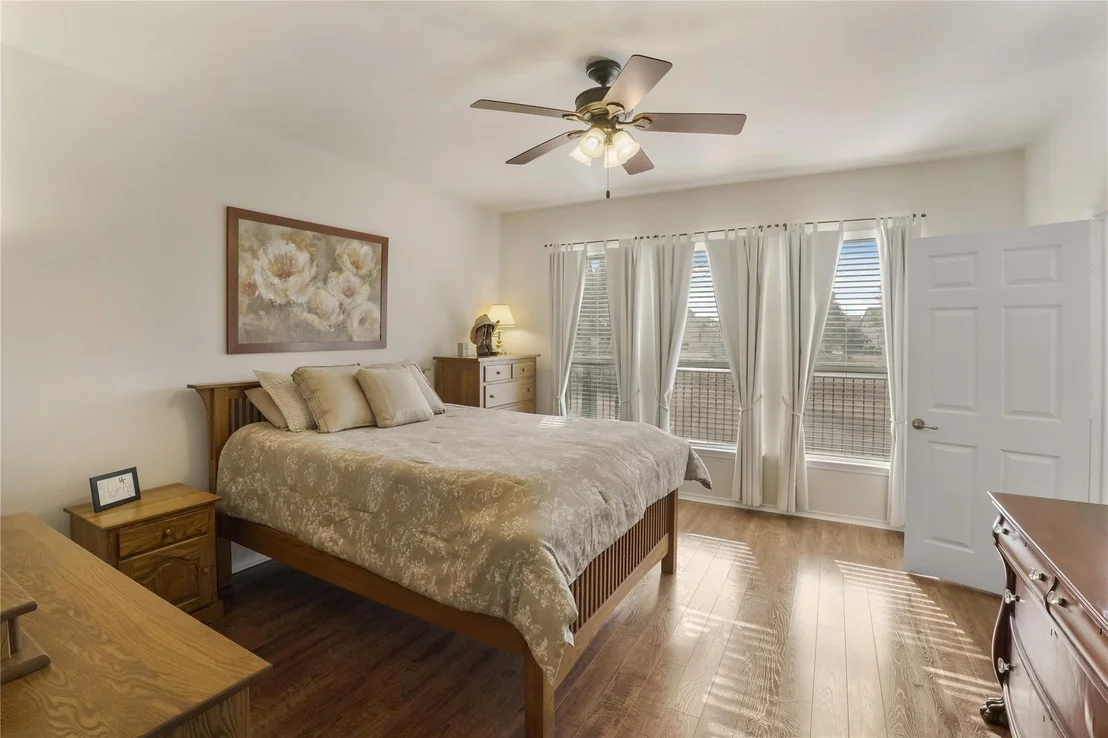 Photo of 113 Hampton CIR
