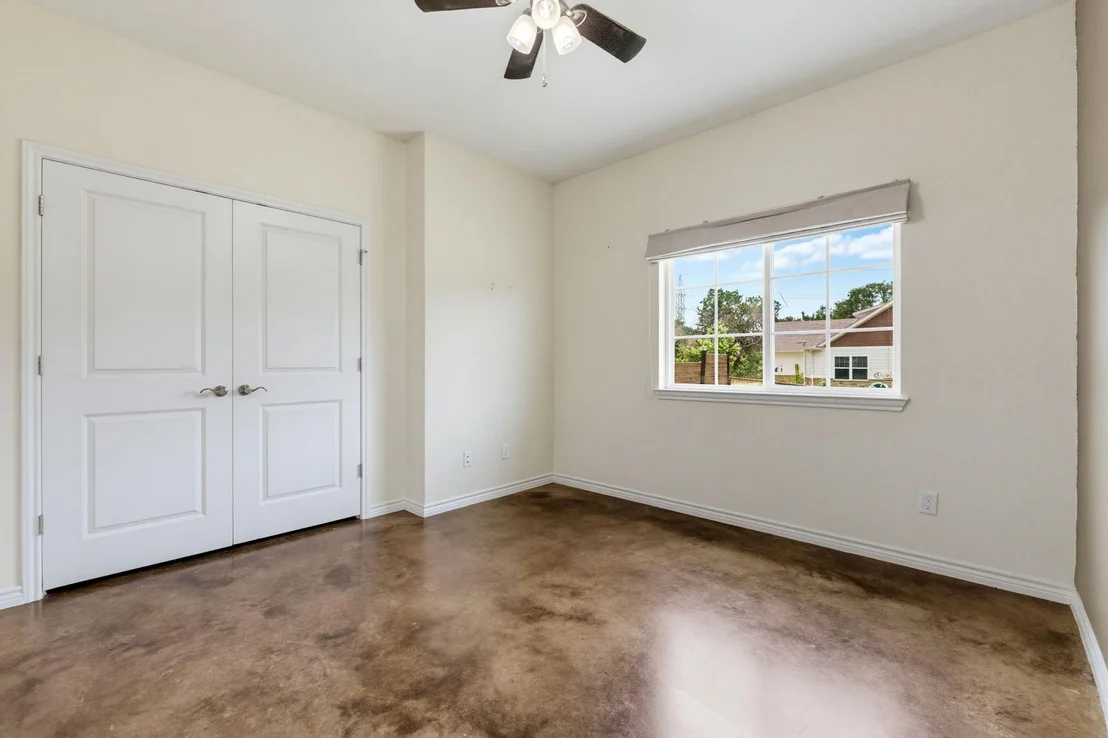 Photo of 1110 County Road 1045