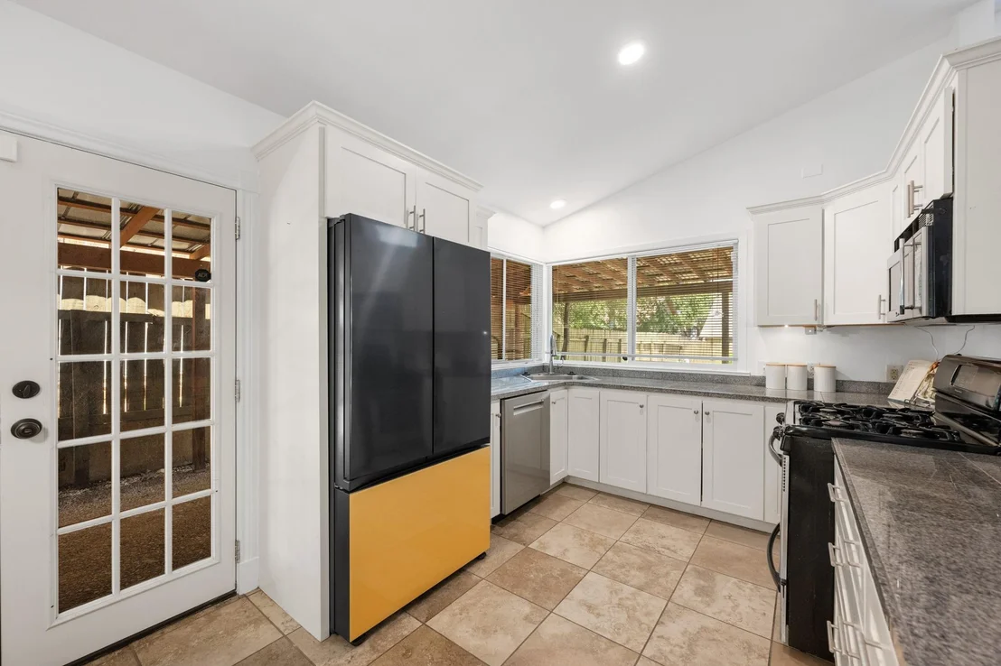 Photo of 900 Austin Highlands BLVD