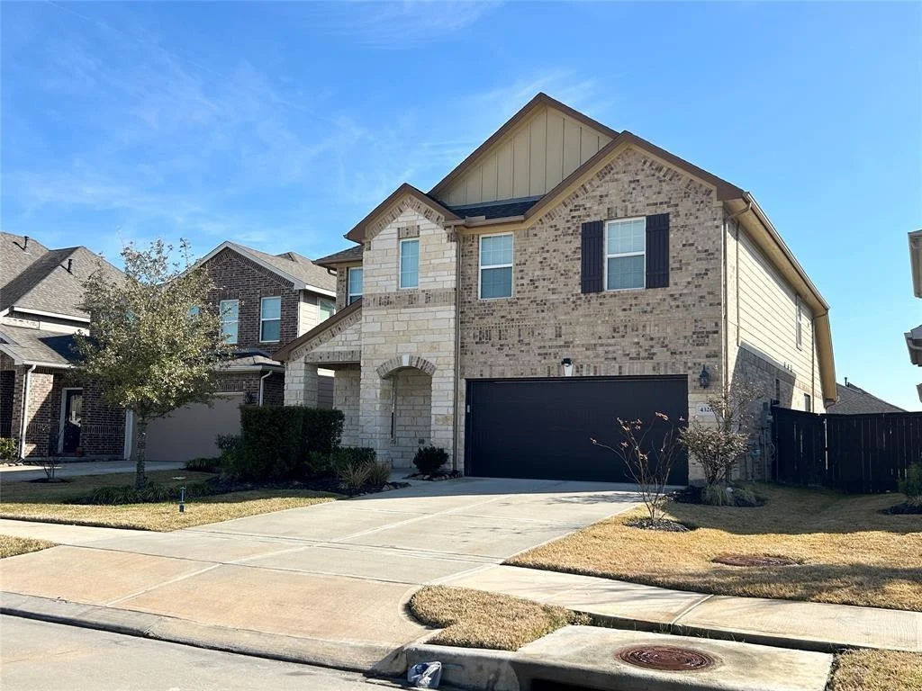 Photo of 4326 Pale Fox LN
