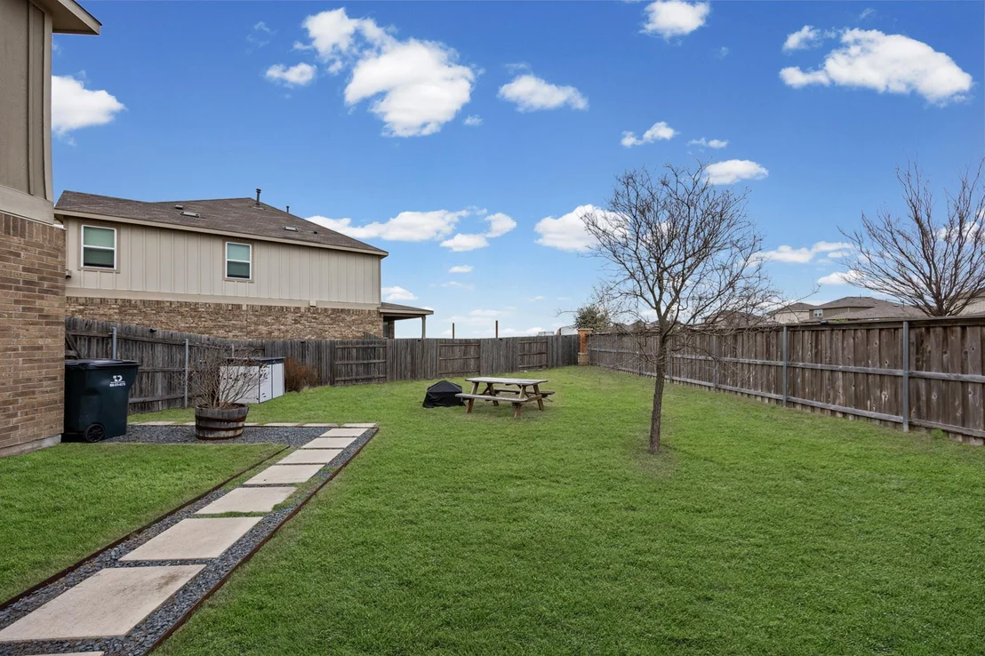 Photo of 332 Bayberry CIR