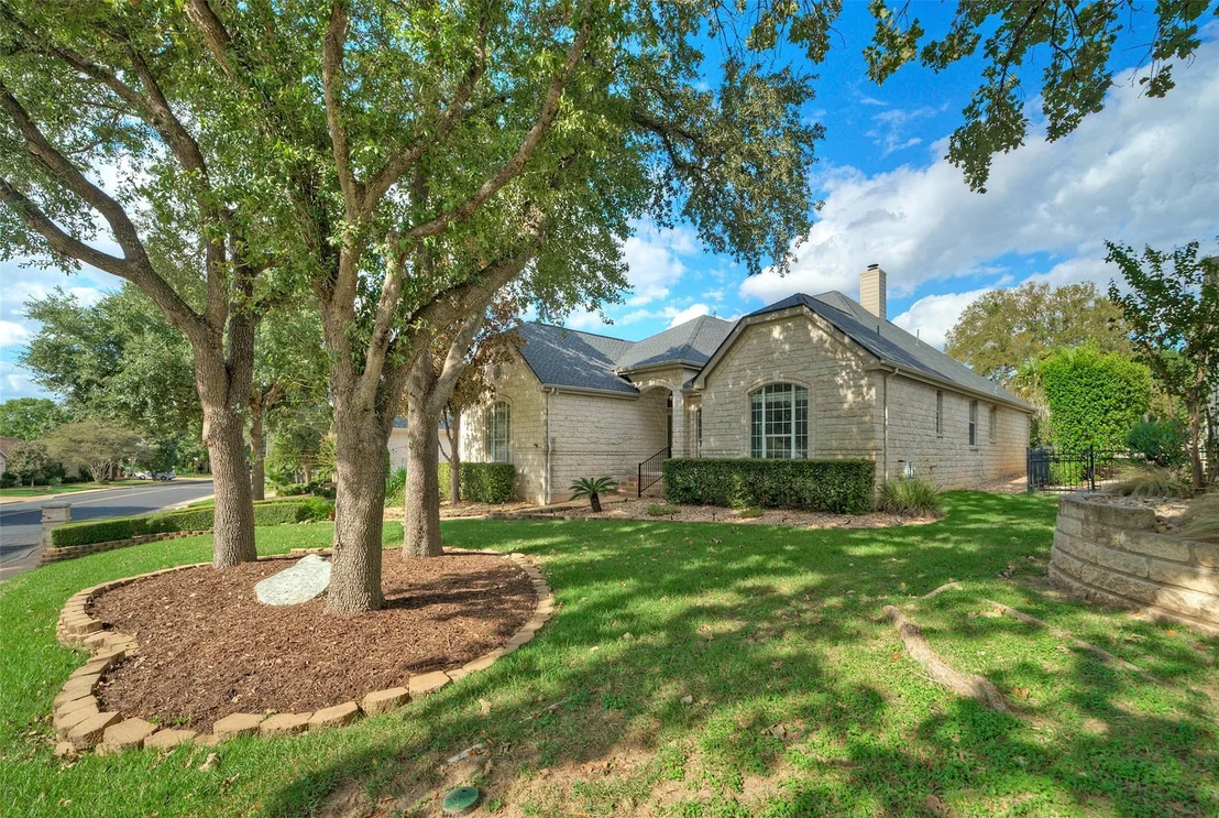 Photo of 10813 River Plantation DR