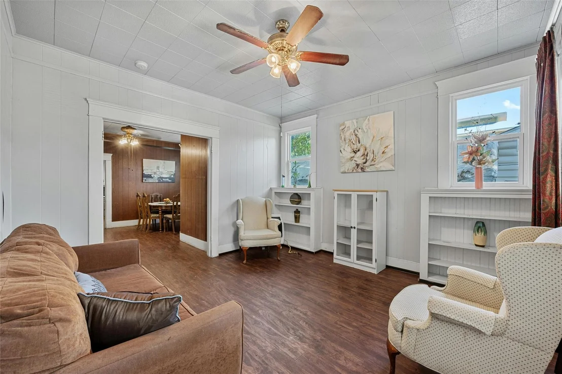 Photo of 1004 Vargas RD