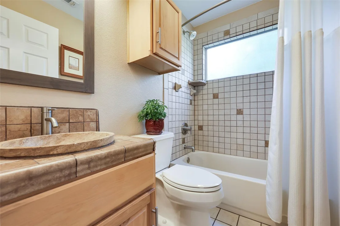 Photo of 5200 Arrowhead DR