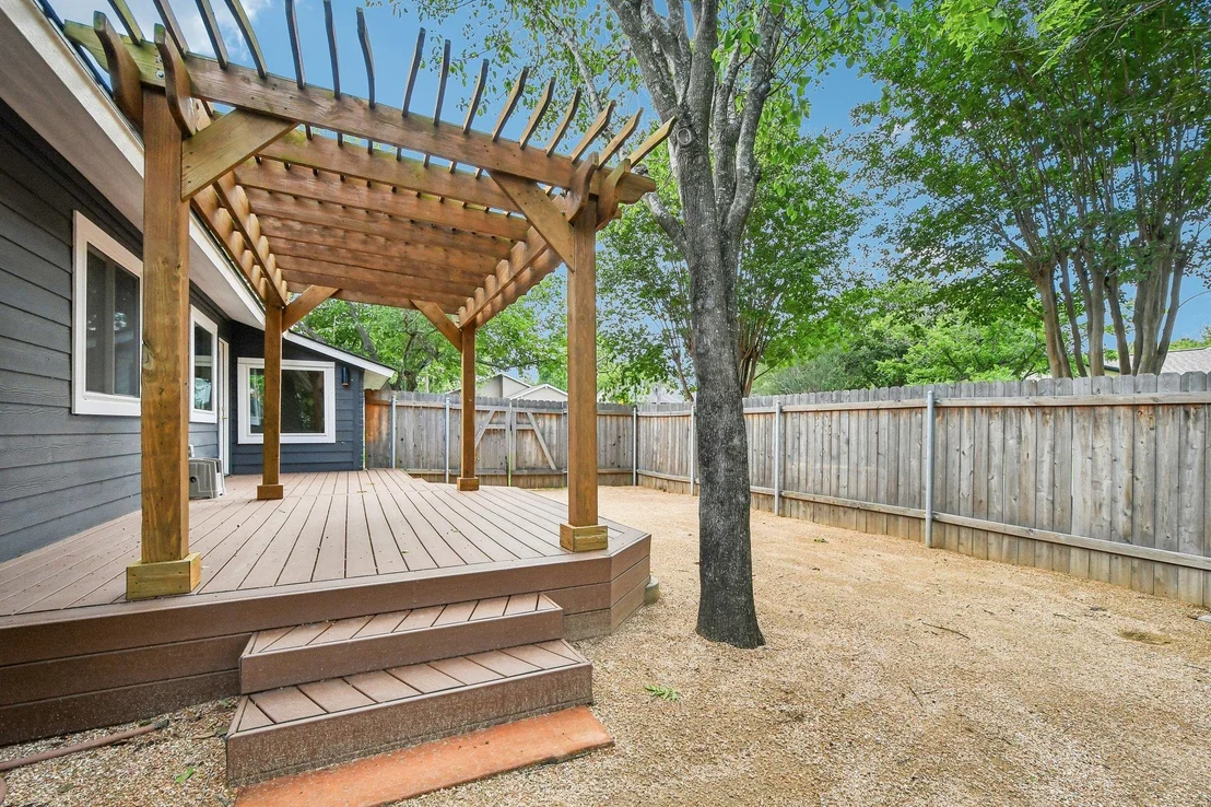 Photo of 3216 Plantation RD