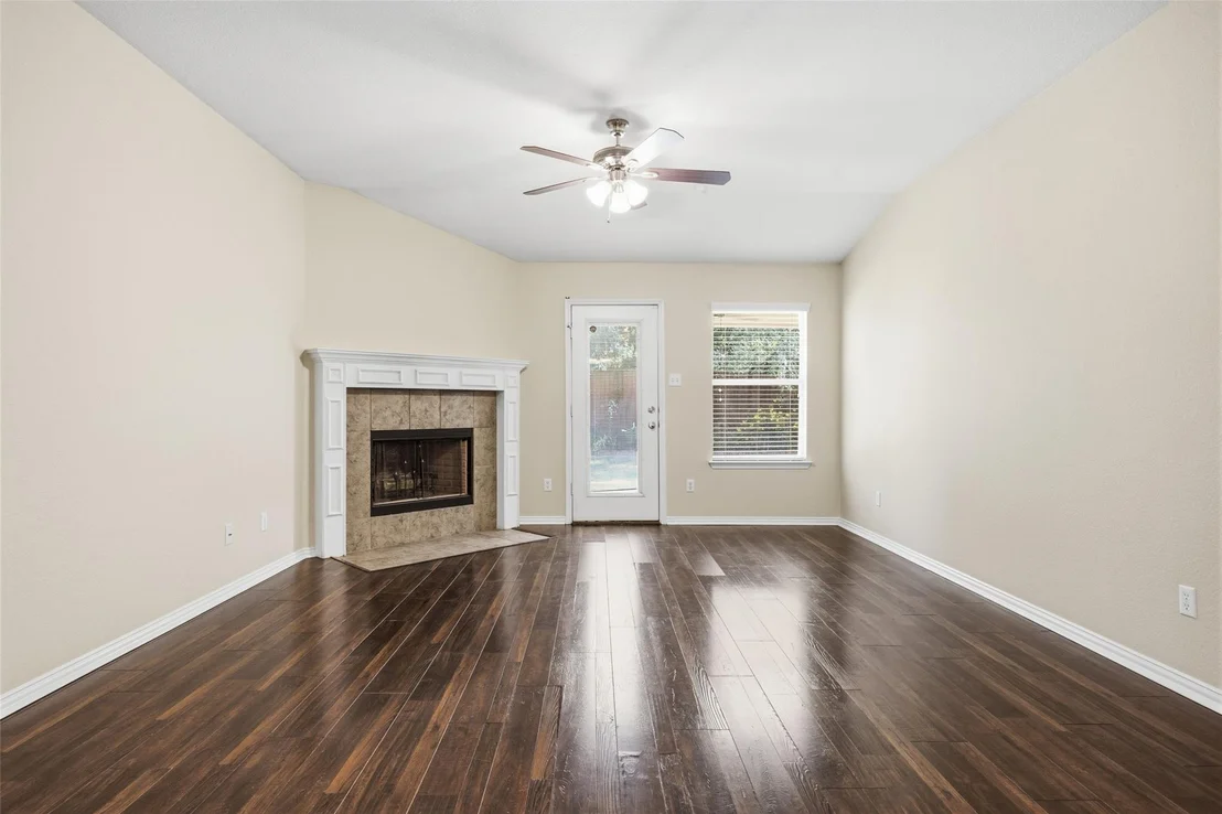 Photo of 1069 Talley LOOP