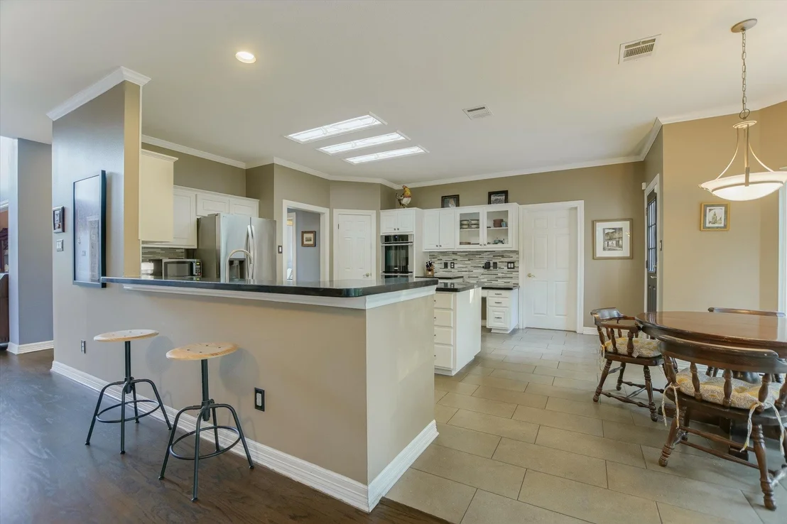 Photo of 2302 Cliffs Edge DR