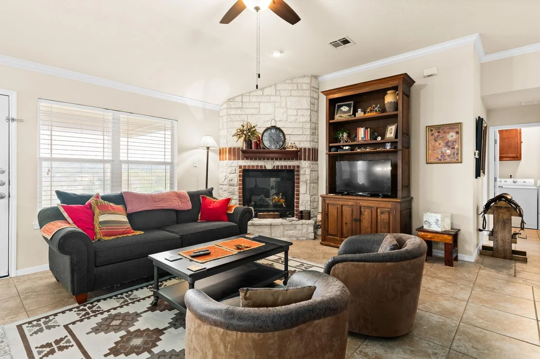 Photo of 1704 Walker Place BLVD