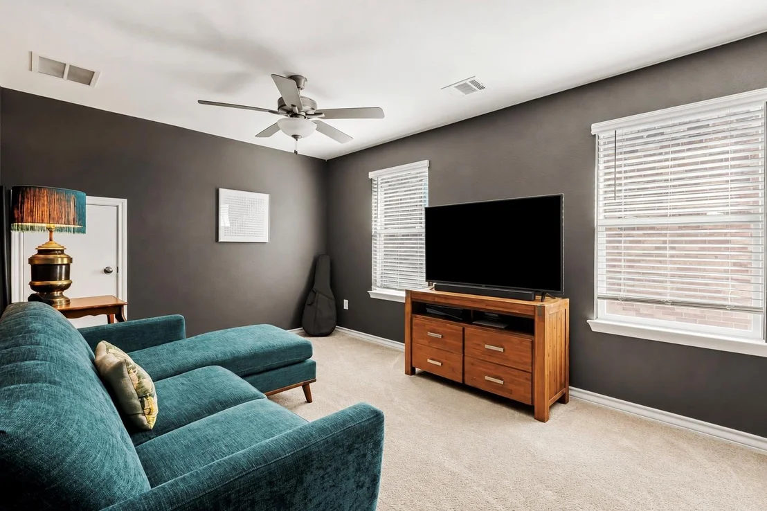 Photo of 862 Pepperbark LOOP
