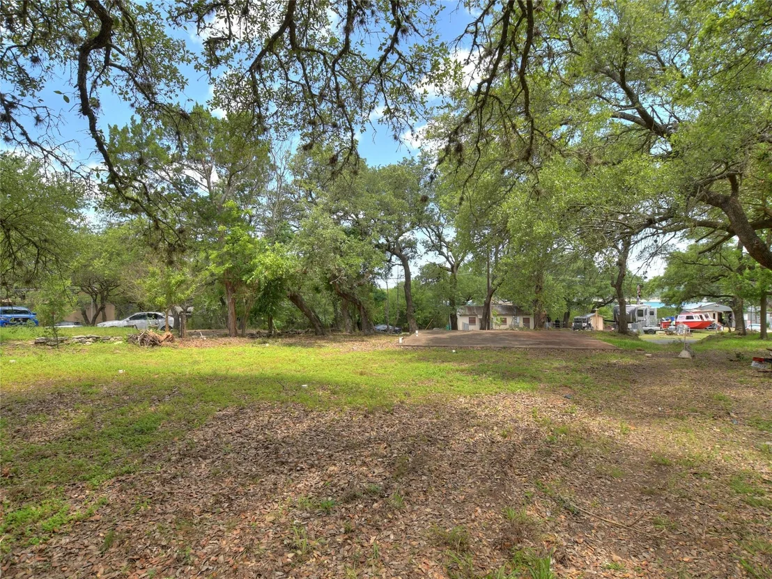 Photo of 1414 Oak Hurst RD