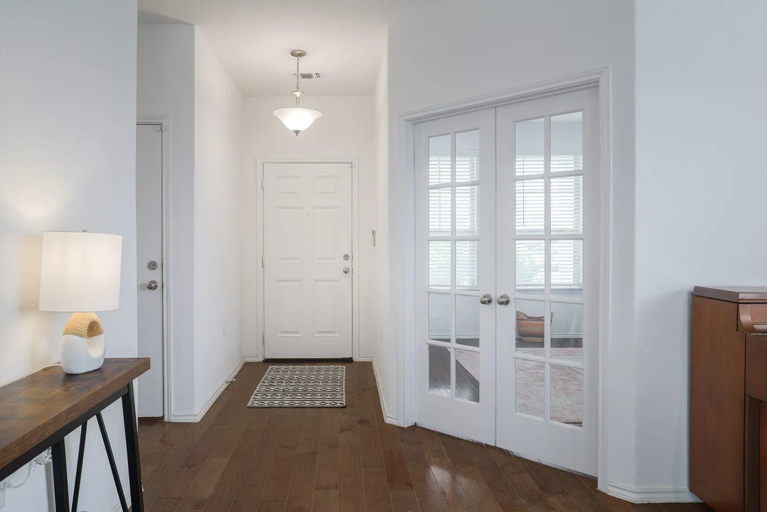 Photo of 6829 Ellsworth WALK