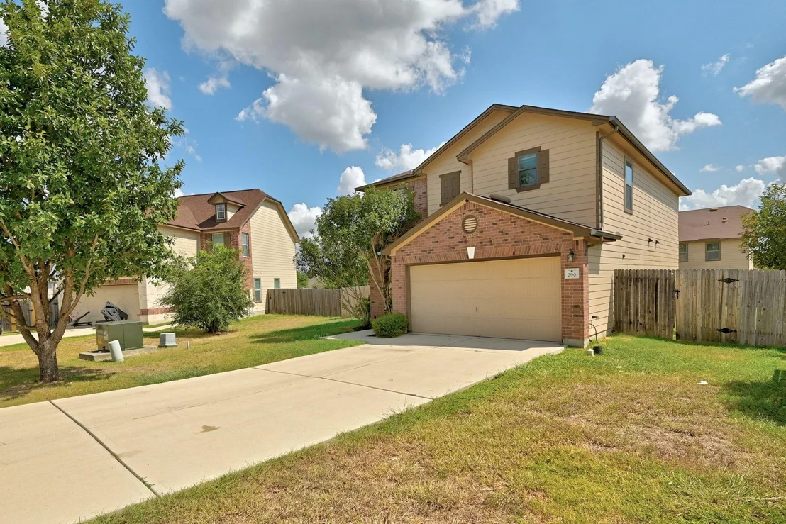 Photo of 290 Cushman DR