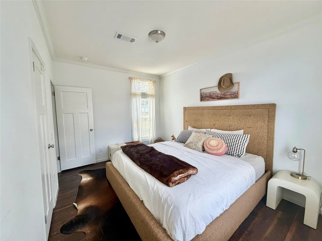 Photo of 15701 Forest Glen CV
