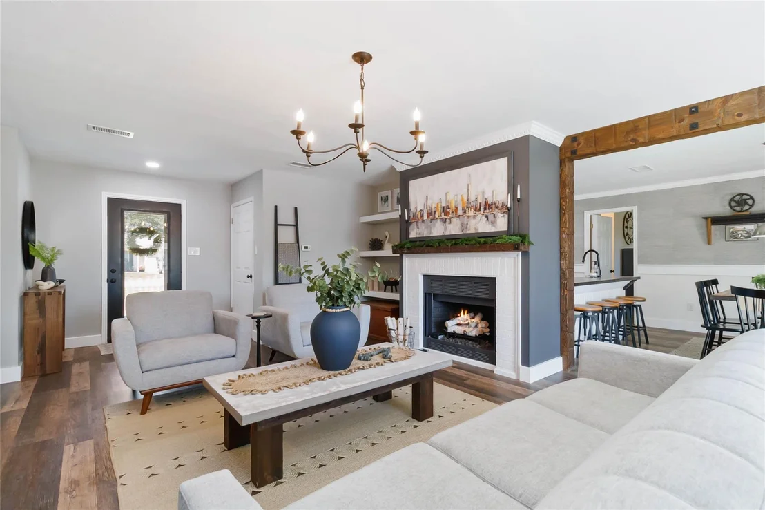 Photo of 411 Oak ST