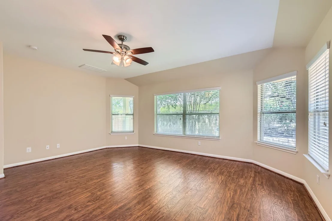 Photo of 9728 Alex LN