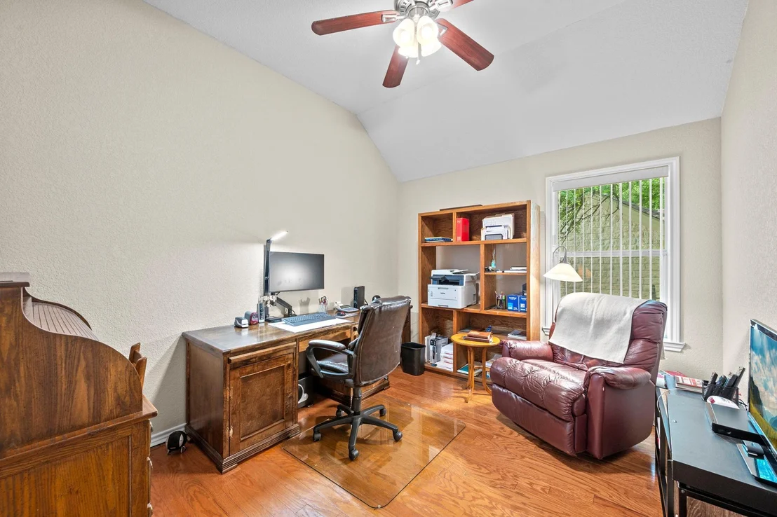 Photo of 107 Stacey LN