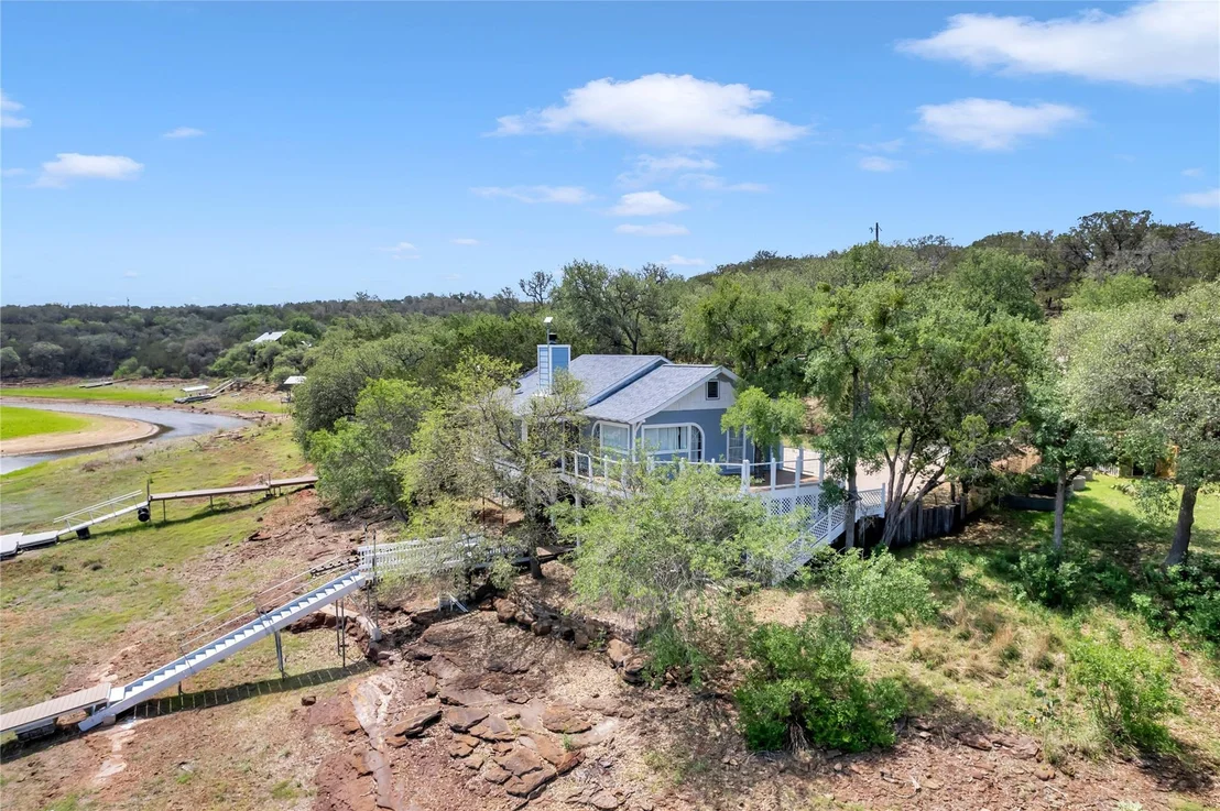 Photo of 1514 Sunset Cliff RD