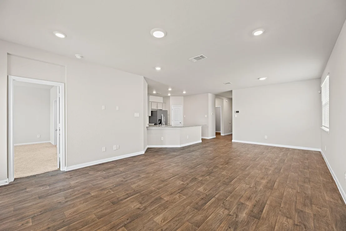 Photo of 142 Solitude DR