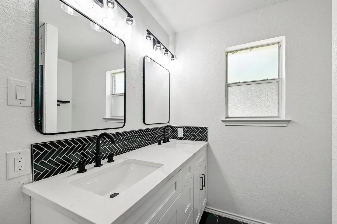Photo of 1105 Madrone TRL