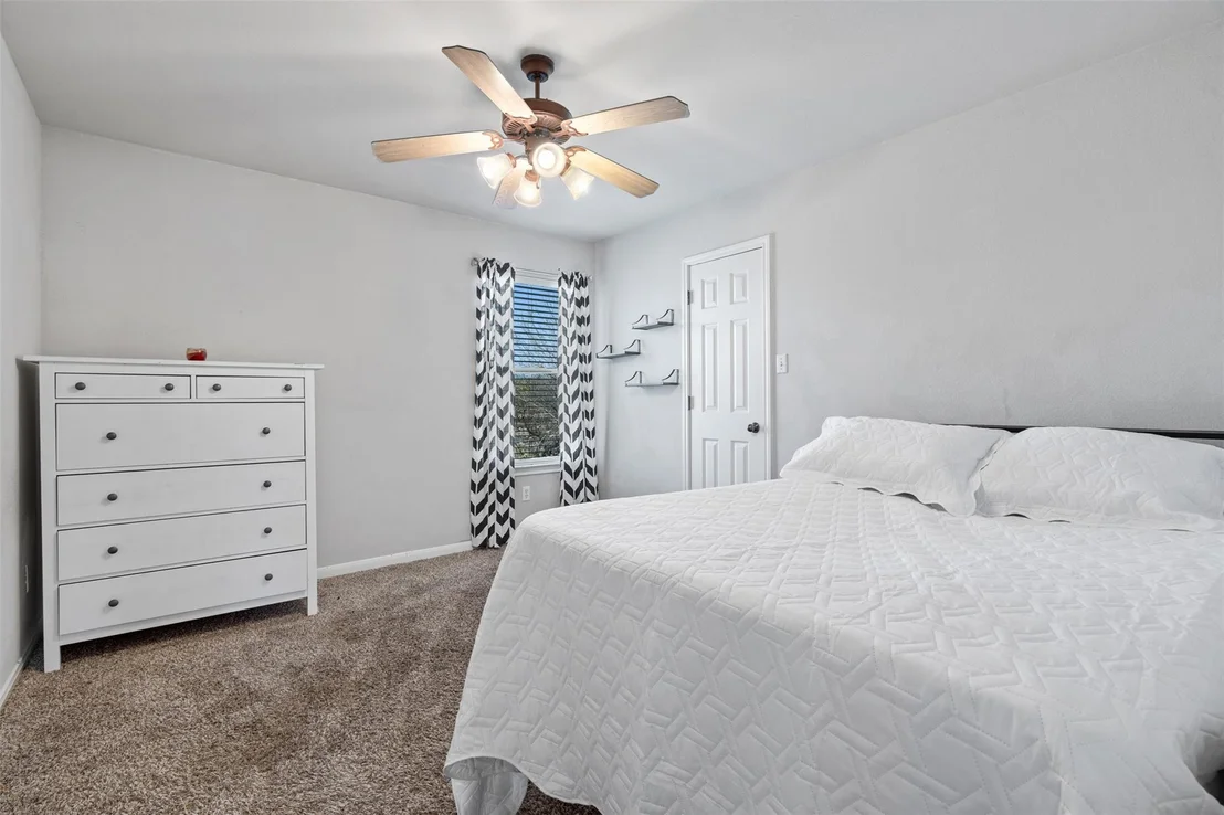 Photo of 4121 Meadow Bluff WAY