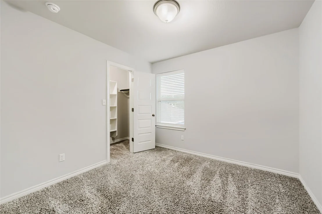 Photo of 1728 Artesian Springs XING
