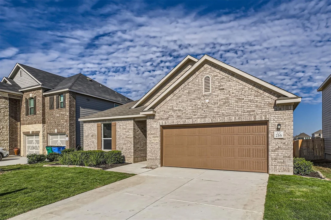 Photo of 216 Deer Crest DR
