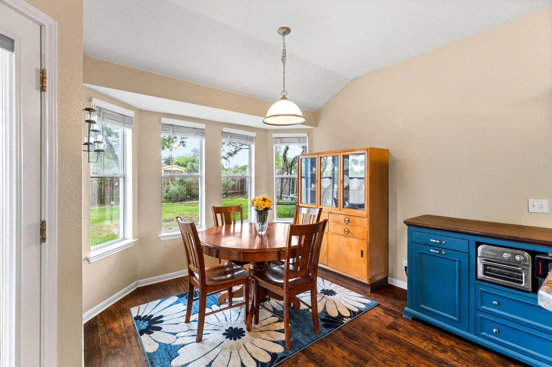 Photo of 319 Willowbrook DR