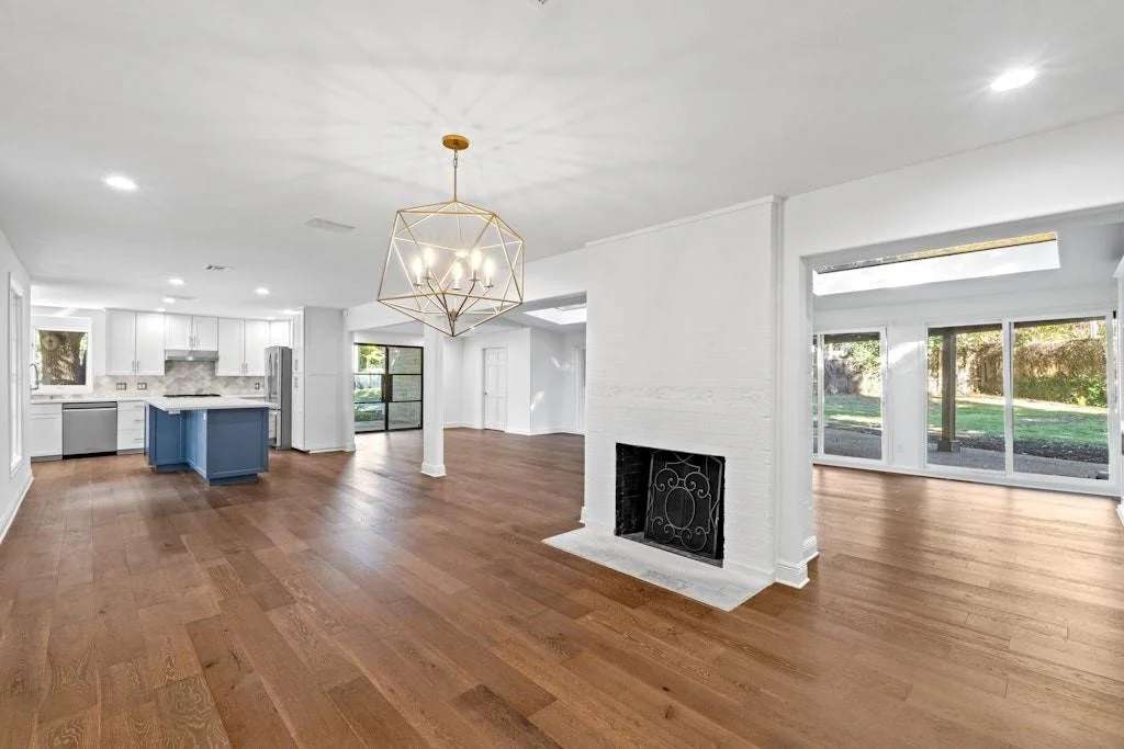 Photo of 2619 SPRING LN