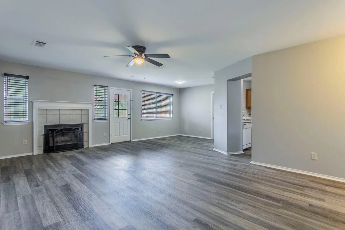 Photo of 1904 Basalt DR