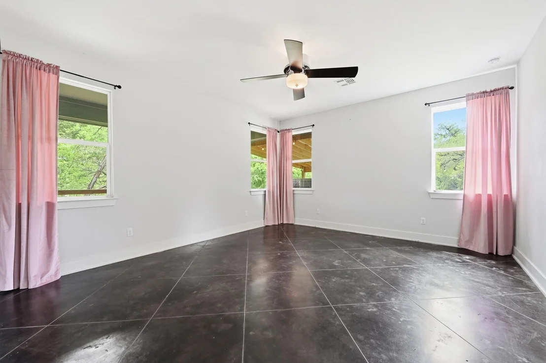 Photo of 820 Panorama DR