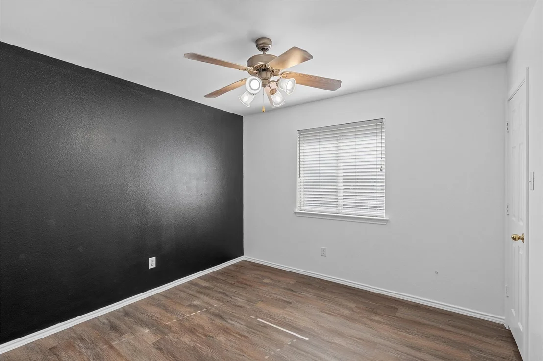Photo of 233 Memory LN