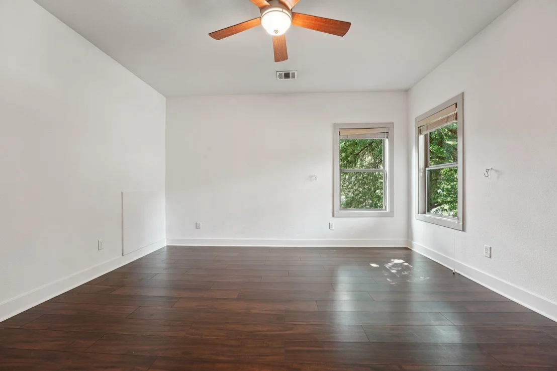 Photo of Unit A at 2011 Haskell ST