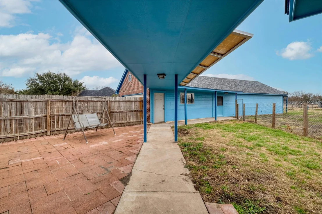 Photo of 233 Thomas DR