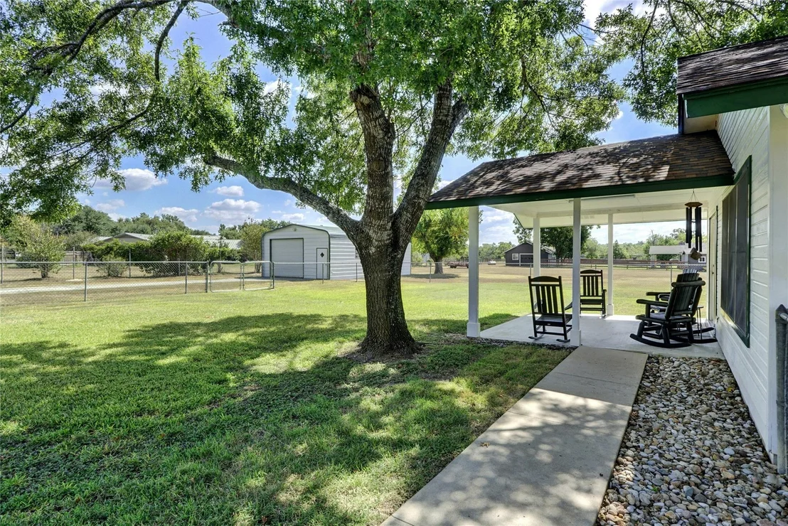 Photo of 1305 Brushy Bend DR